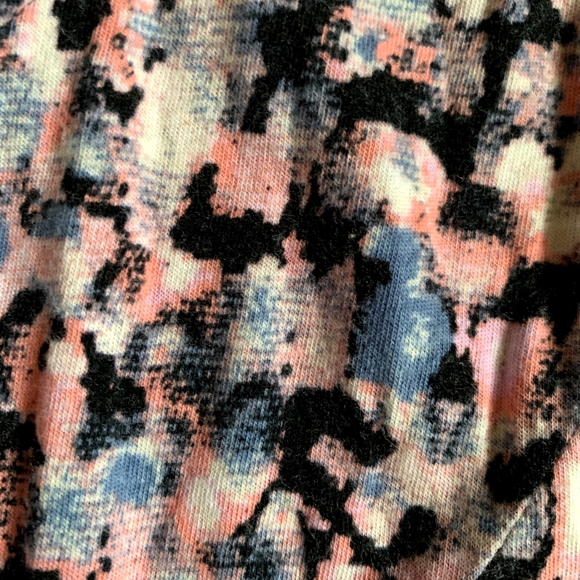 Silence + Noise zipper back tank top - Picture 2 of 4